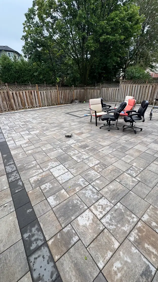 Interlocking Patio Stones566985236929597444