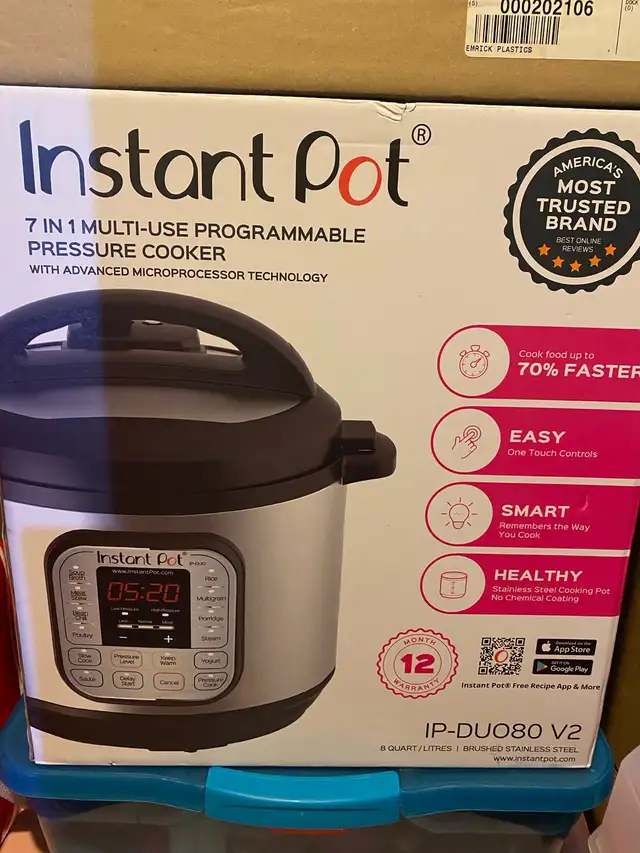 7 in 1 Instant Pot  in Microwaves & Cookers in Belleville - Image 2
