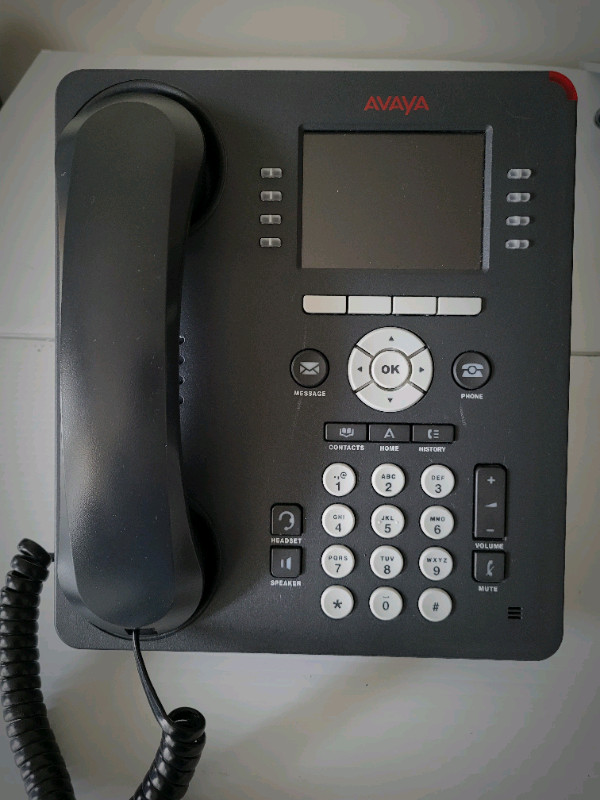 AVAYA IP Digital 8-Lines Office Telephone Model: 9611G $65 Each  in Other in City of Montréal - Image 4