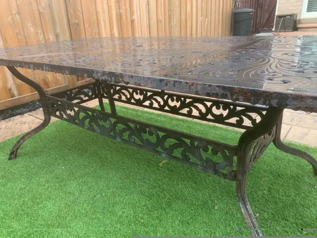 Cast iron aluminum outdoor patio set-9 pces in Patio & Garden Furniture in Mississauga / Peel Region - Image 8