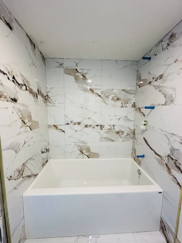 Washroom Renovation in Renovations, General Contracting & Handyman in Mississauga / Peel Region - Image 4