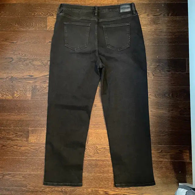 Scotch & Soda Woman's Black Straight Jeans-Size 16 (Plus) in Women's - Bottoms in City of Toronto - Image 5