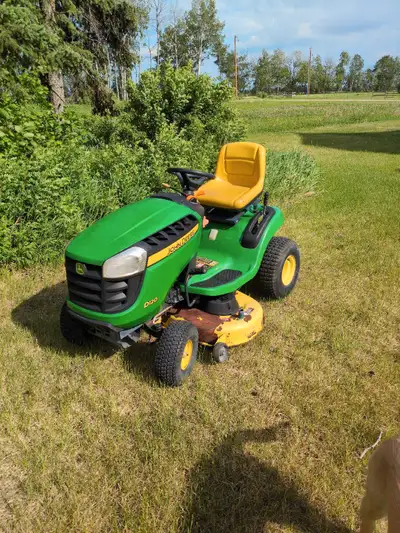 John Deere D120, View more