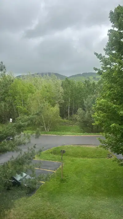 3 1/2 à Bromont à louer dès le 1er août!