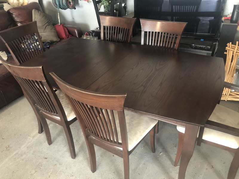 Table en bois massif avec rallonge et 6 chaises Dining Tables & Sets