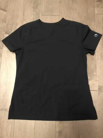 Size M Great used condition Smoke & pet free home