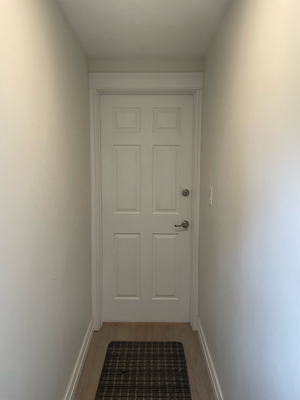 2nd floor apt for rent 1
