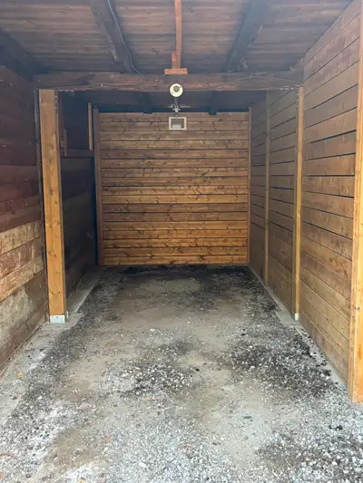 Garage à louer vieux Limoilou 300 dollars par mois !