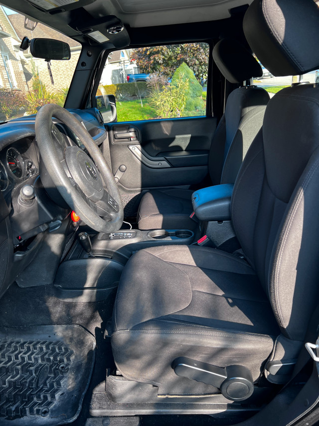 2015 Jeep Wrangler - Low kms and very well maintained in Cars & Trucks in Kitchener / Waterloo - Image 4