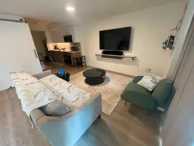 Sublet in Waterloo (1 bed) - Read Description pls