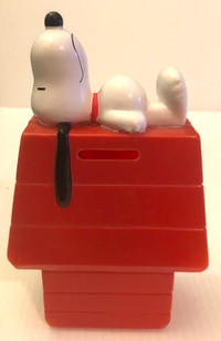 Vintage Snoopy on the Dog House Coin Bank