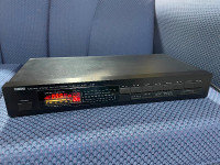 Yamaha TX-400U AM FM Stereo Tuner