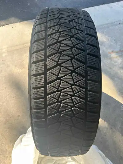 Bridgestone blizzak winter tire . Only used one season 4 tires Tire size 225/ 60R18 Call 416 931 576...