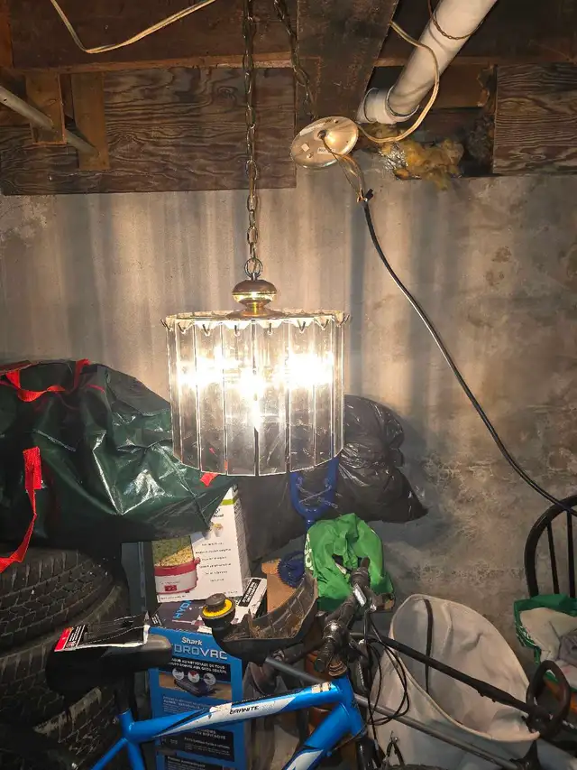 Chandelier 