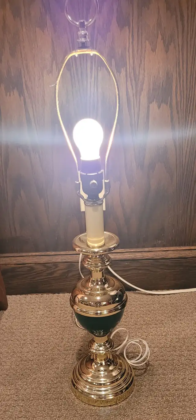 Brass Table Lamp (no shade) in Indoor Lighting & Fans in Oakville / Halton Region - Image 3