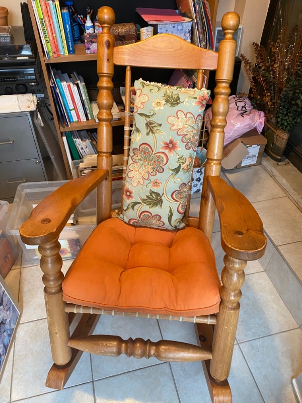 CHAISE BERÇANTE rustique en bois et babiche Chaises, Fauteuils