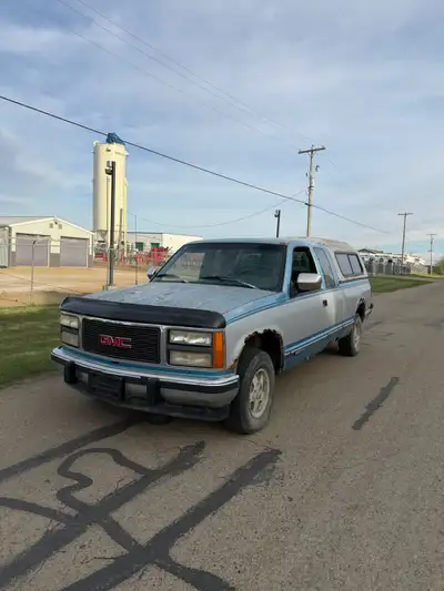 Selling my 1993 gmc c1500 Truck is 2wd Runs good Shifts good Good tires Aftermarket exhaust Really c...