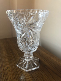 Pinwheel Vase - crystal