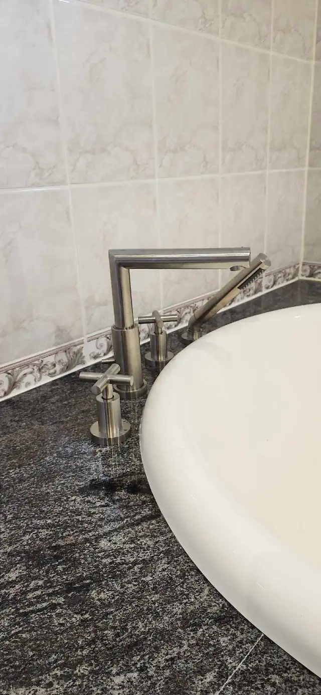 Plumber and Drain Cleaning Service – $75/h526209091109529603
