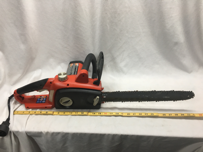 HOMELIFE ELECTRIC CHAINSAW MODEL UT43122B With bar guard A dependable, no-hassle 12 Amp motor powers...