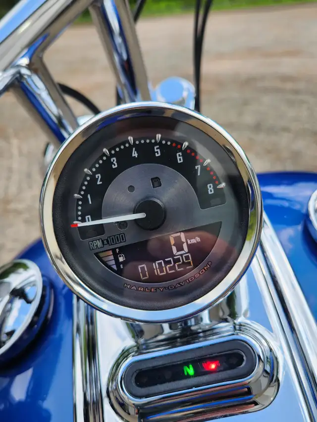 2008 Harley Davidson Rocker C in Street, Cruisers & Choppers in Cape Breton - Image 6