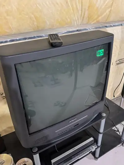 27” Hitachi CRT TV for Retro Gaming, View more