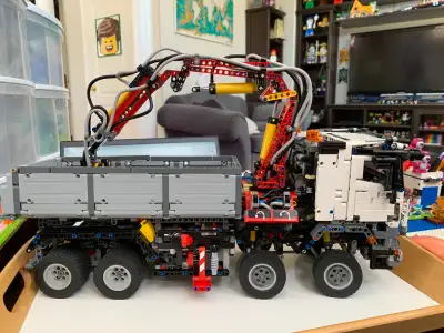 Lego Technic Mercedes-Benz Arocs 3245 #42043, View more