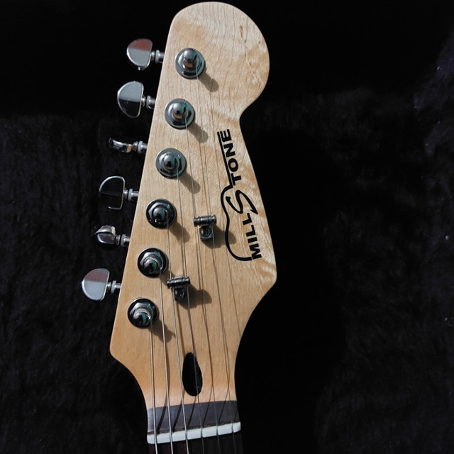 Mills tone electric guitar/ hard case Straticaster in Guitars in Muskoka - Image 2