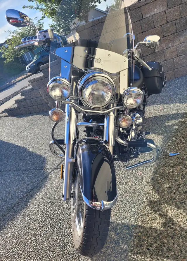 2011 Yamaha V-Star 650 Classic in Street, Cruisers & Choppers in Nanaimo - Image 3