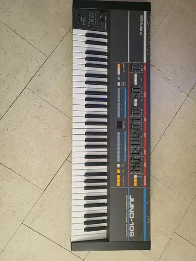 Roland Juno 106 - (Faulty Sound Cards, Missing Sliders), View more