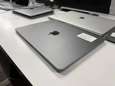 Summer seal 2022 MacBook Air M2 A2681, View more
