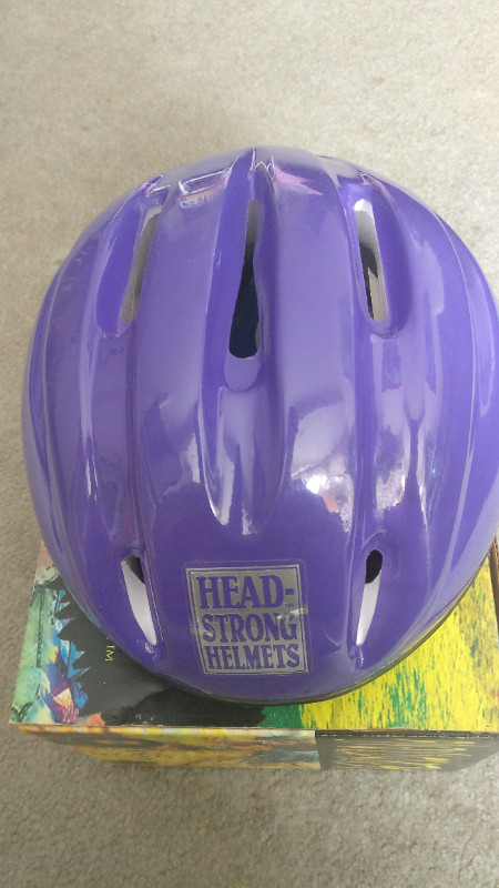 Youth Bicycle Helmet in Other in City of Toronto - Image 2