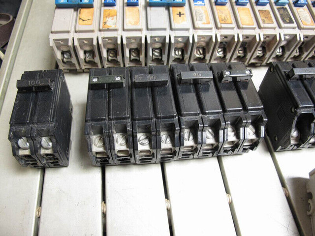 Lot BQL QB/QBH NB NC NA QT 15A 20A 30A 40A 100A circuit breakers in Electrical in City of Toronto - Image 3