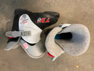 Kids mountain set (boots and skies) for sale, View more