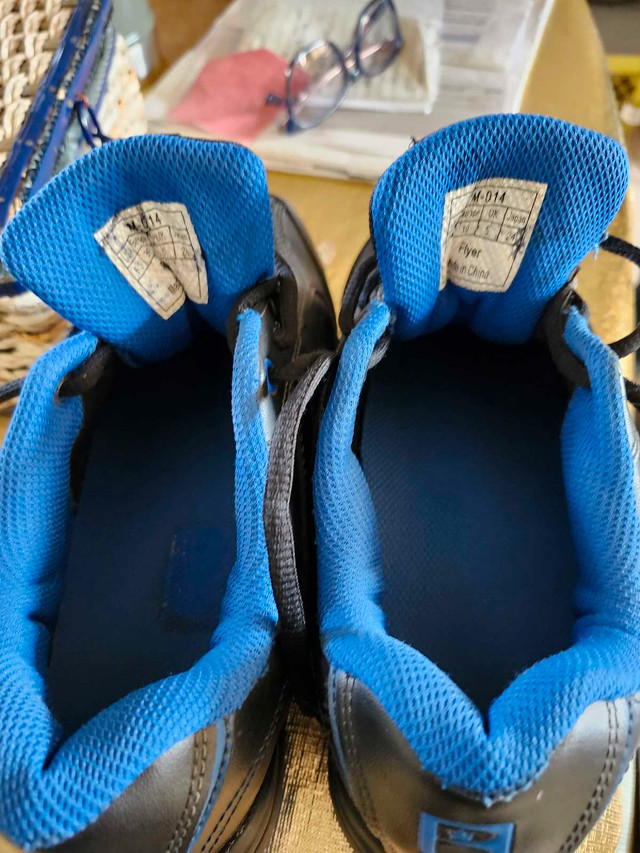 Bowling shoes in Other in Red Deer - Image 4
