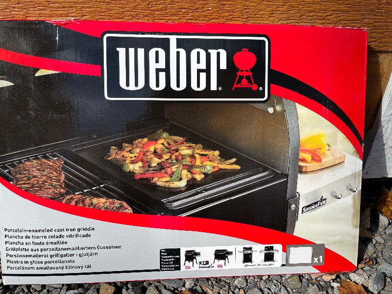 Plancha en fonte émaillée er BBQ et cuisine en plein air