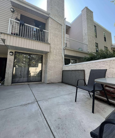FREE FIRST MONTH RENT | Furnished 2-Bedroom Apartment Near UofC | Varsity Calgary Looking for a clea...