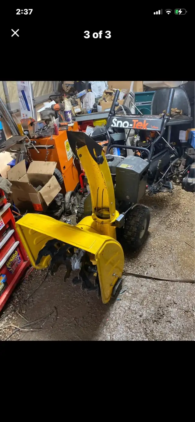 22” 208cc electric start snowblower in Snowblowers in Owen Sound - Image 4
