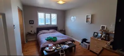 Three rooms available to sublease located on Claymor Avenue from May 1st to August 31st, 2025. The a...