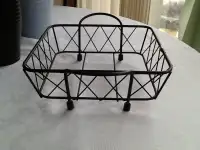 Three (3) footed wire baskets