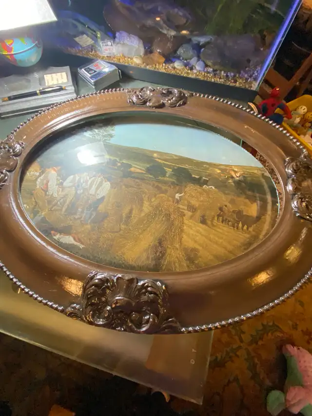 Antique Brown Frame Oval Wood Bubble Glass Carved Convex Ornate in Arts & Collectibles in Vancouver - Image 6
