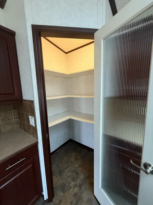 2012 modular home for sale in Houses for Sale in Swift Current - Image 5