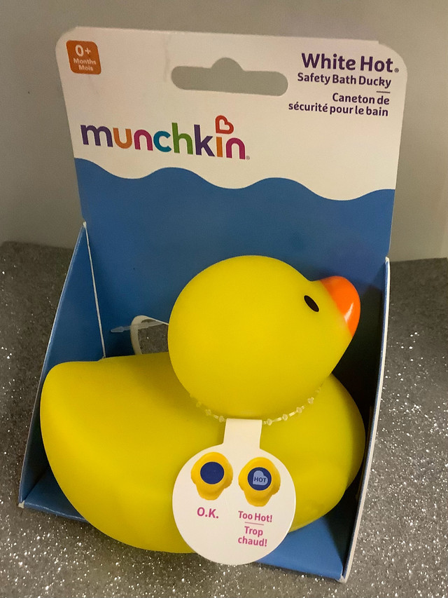 156 Munchkin Rubber Duck  in Bathing & Changing in Winnipeg - Image 3