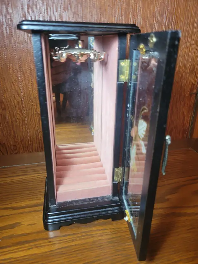 1970s Mele Black Jewelry Box Armoire Glass Door Tall Dresser in Jewellery & Watches in Markham / York Region - Image 7