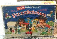 Playskool Puzzletown Mayor Fox's Town Centre vtg 1970's