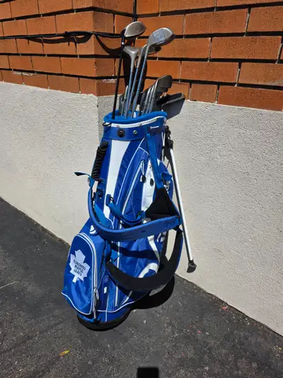 Wilson Golf club set. Right hand, View more