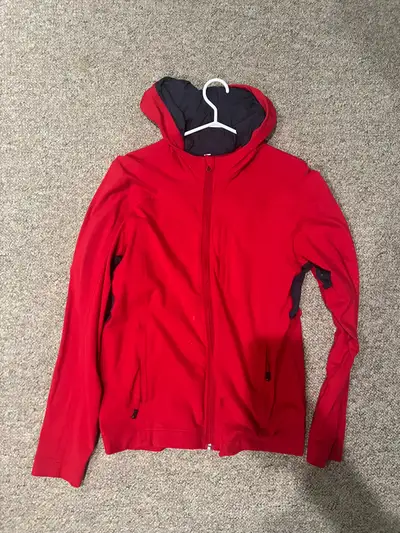 Lululemon Sweater (Men’s Large), View more