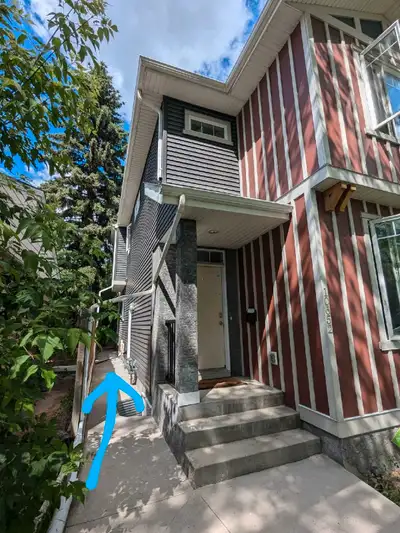 2 Bedroom Basement Suite with Tall Ceilings and Walk-In Closet