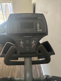 Life fitness elliptical 