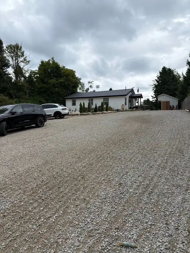 Cottage available in Sauble beach -on the river in Ontario in Canada - Image 2